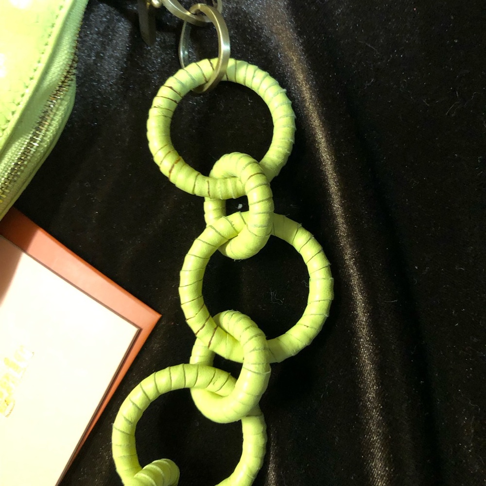 cult gaia Neon Lime Chain-Link Clutch - Picture 11 of 12